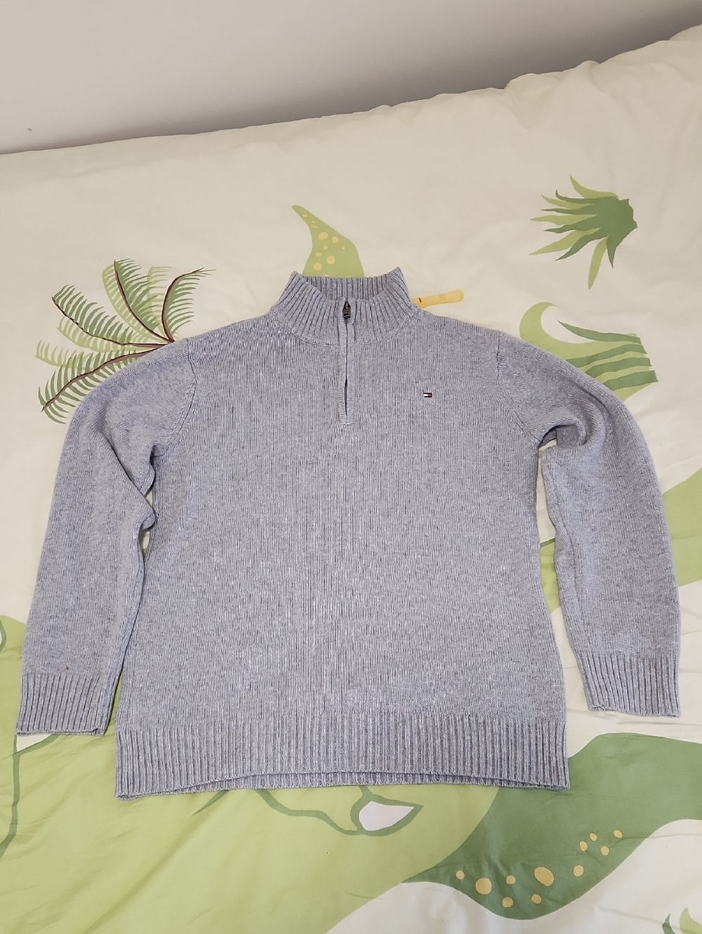 Tommy Hilfiger Heather Gray Quarter-Zip Pullover